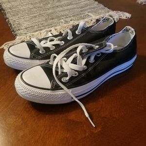 Women's Converse Black Size 6